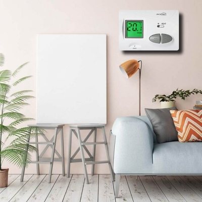 Termóstato elegante blanco del sitio de Digitaces con el contraluz, sistemas de control inalámbricos de la calefacción central